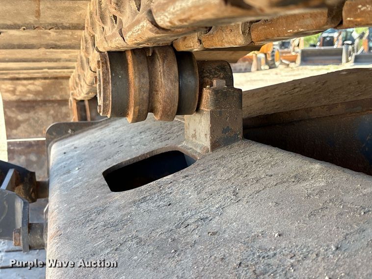 image for item EC1392 2019 Case CX250D excavator