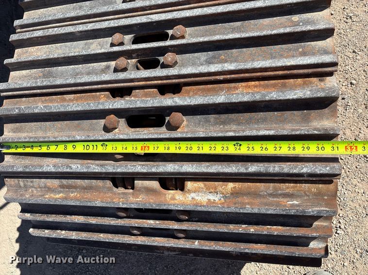 image for item EC1392 2019 Case CX250D excavator