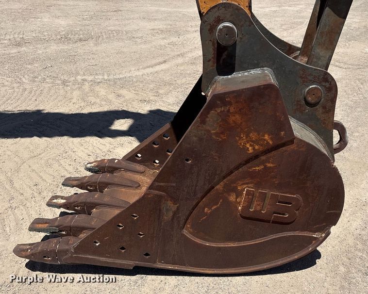 image for item EC1393 2019 Case CX210D excavator