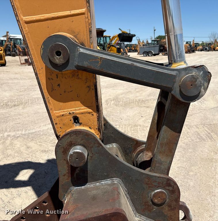 image for item EC1393 2019 Case CX210D excavator