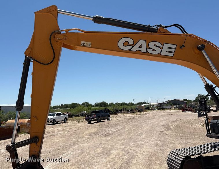 image for item EC1393 2019 Case CX210D excavator