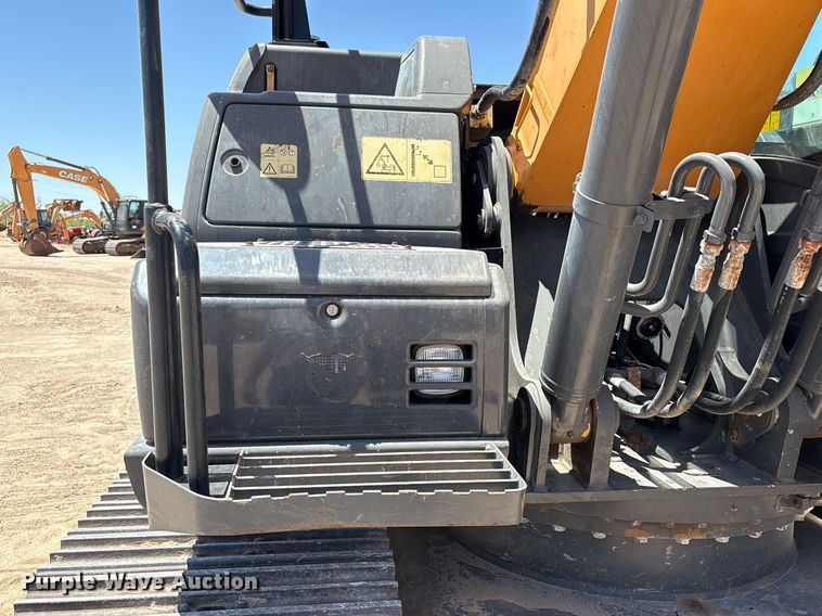 image for item EC1393 2019 Case CX210D excavator