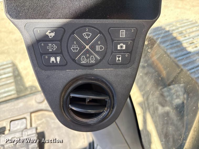 image for item EC1393 2019 Case CX210D excavator