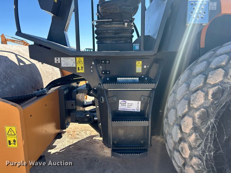 image for item EC1394 2018 Case SV 212D single drum vibratory roller