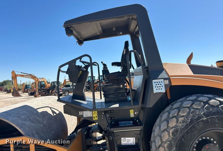 image for item EC1394 2018 Case SV 212D single drum vibratory roller