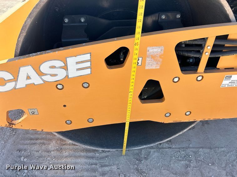 image for item EC1394 2018 Case SV 212D single drum vibratory roller