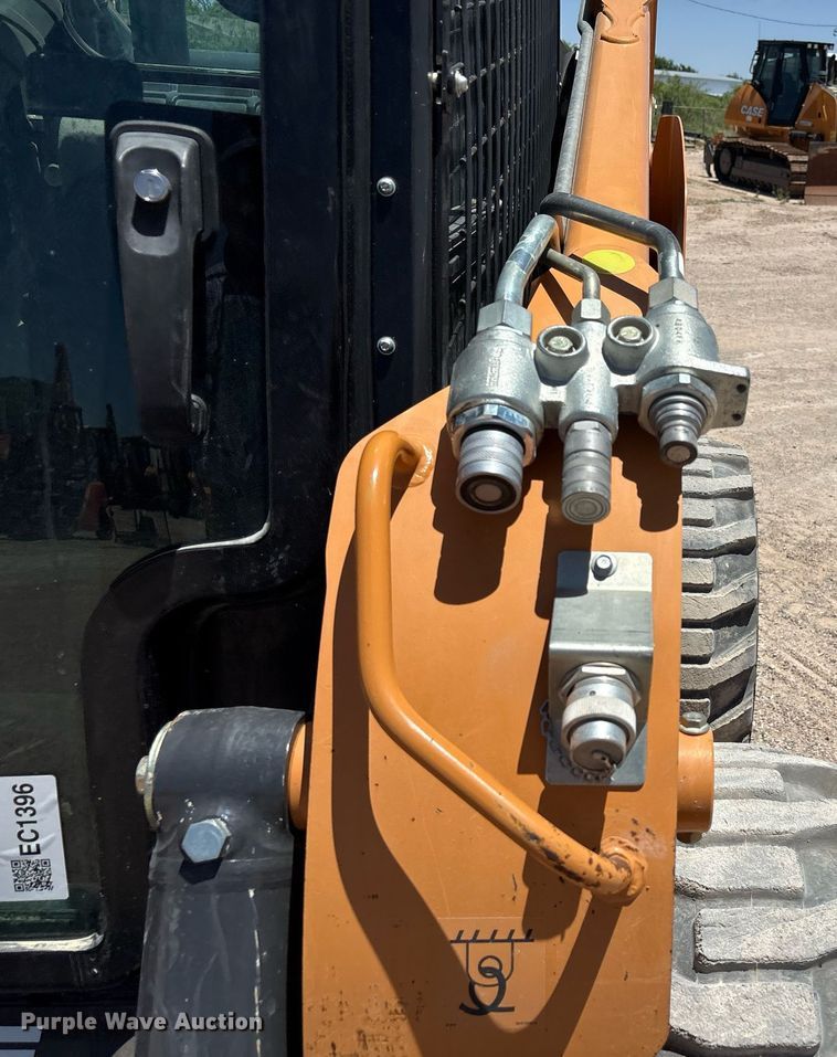 image for item EC1396 2019 Case SV340 skid steer loader