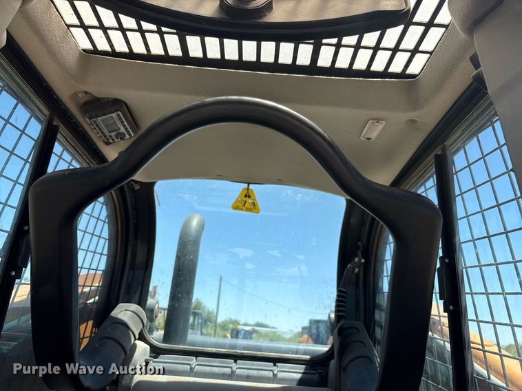 image for item EC1396 2019 Case SV340 skid steer loader