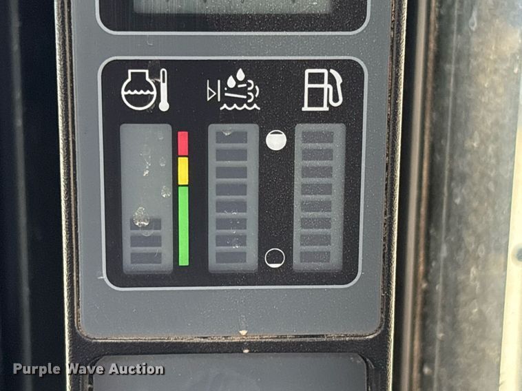 image for item EC1396 2019 Case SV340 skid steer loader