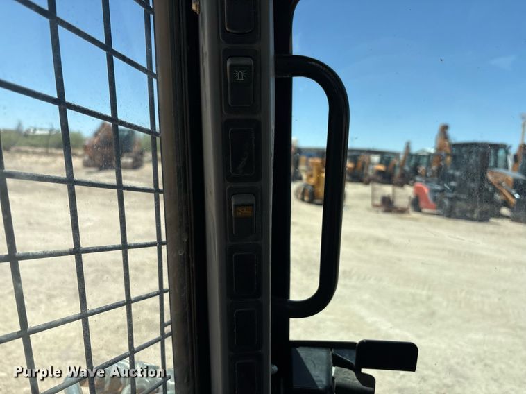 image for item EC1396 2019 Case SV340 skid steer loader