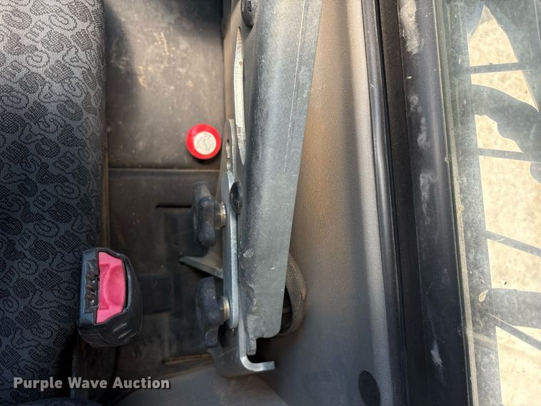 image for item EC1396 2019 Case SV340 skid steer loader