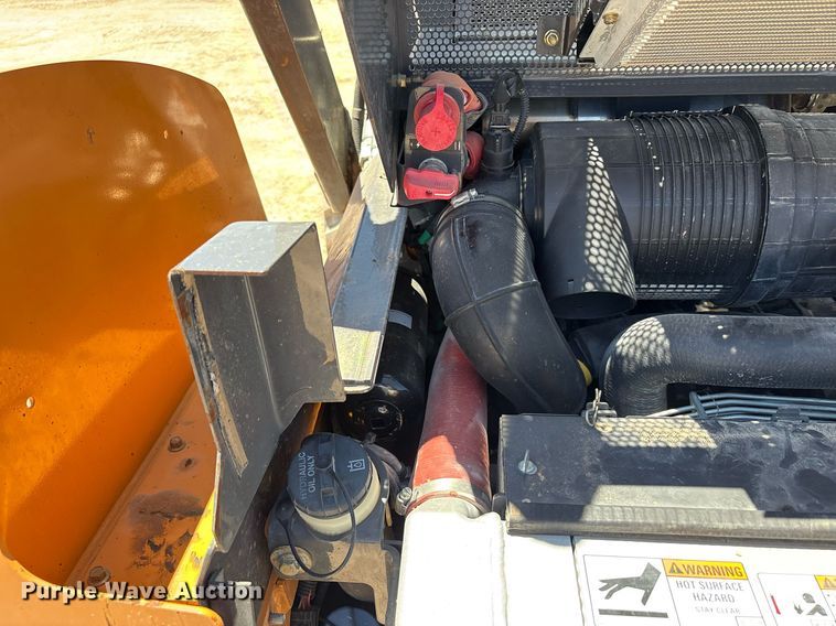 image for item EC1396 2019 Case SV340 skid steer loader
