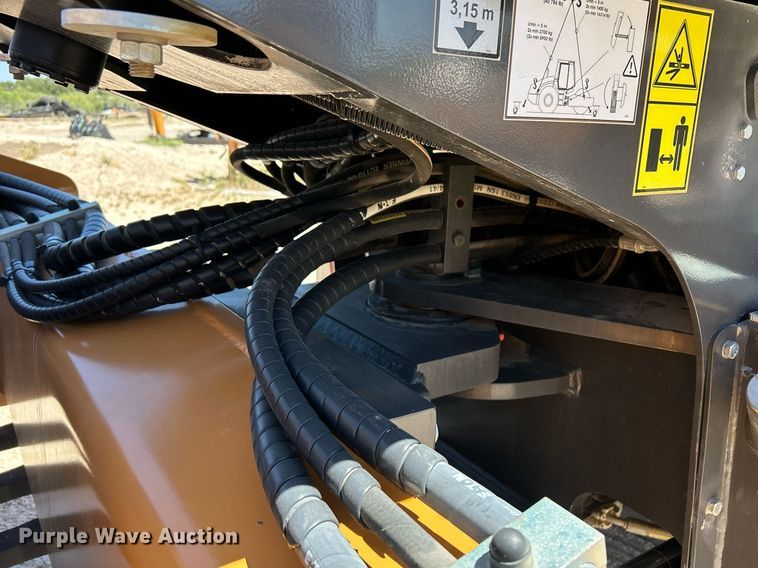 image for item EC1397 2019 Case SV 212D single drum vibratory roller