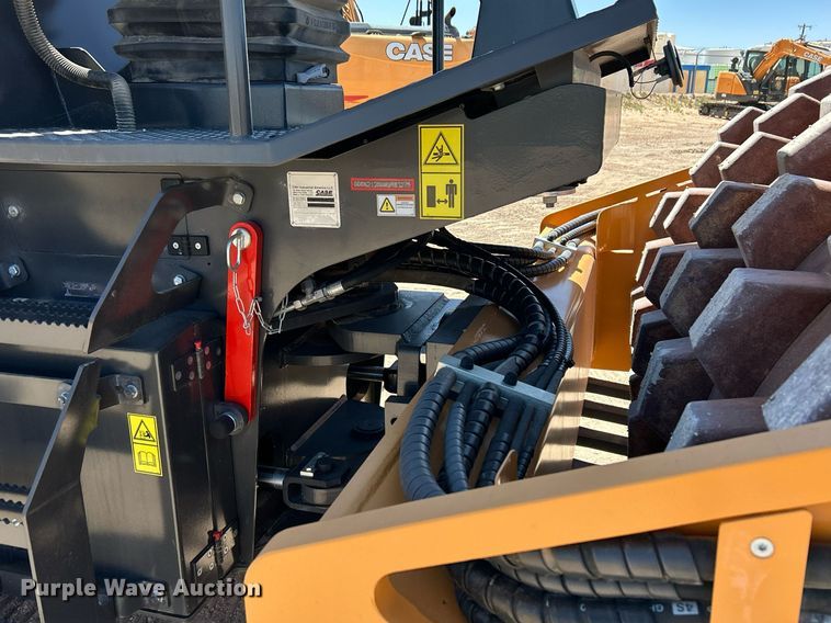 image for item EC1397 2019 Case SV 212D single drum vibratory roller