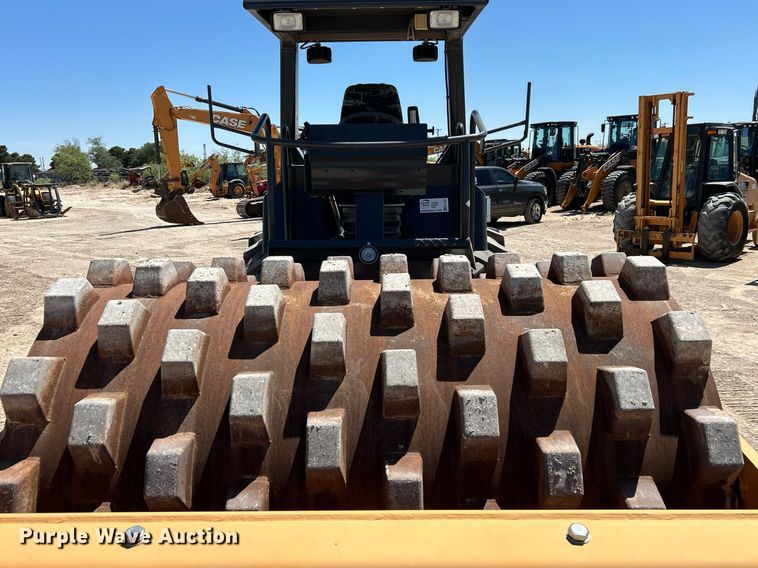 image for item EC1397 2019 Case SV 212D single drum vibratory roller