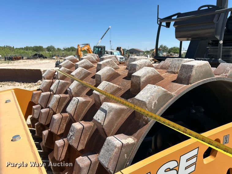 image for item EC1397 2019 Case SV 212D single drum vibratory roller