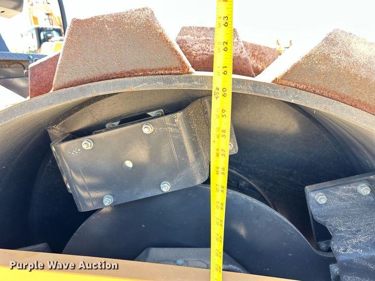 image for item EC1397 2019 Case SV 212D single drum vibratory roller