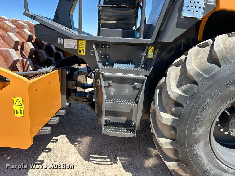 image for item EC1397 2019 Case SV 212D single drum vibratory roller