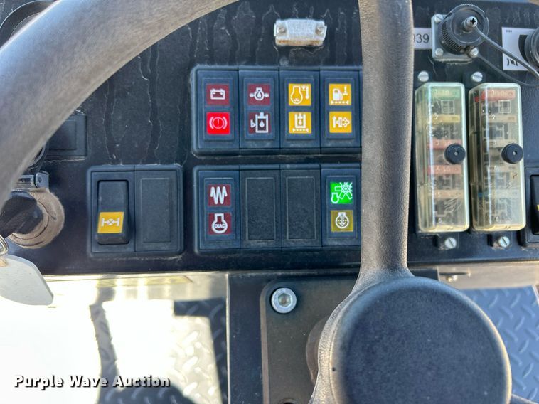 image for item EC1397 2019 Case SV 212D single drum vibratory roller