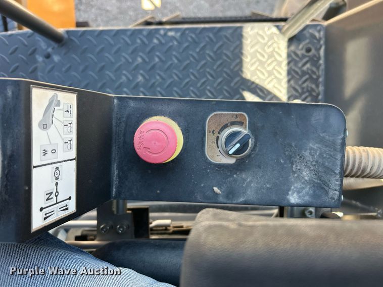 image for item EC1397 2019 Case SV 212D single drum vibratory roller