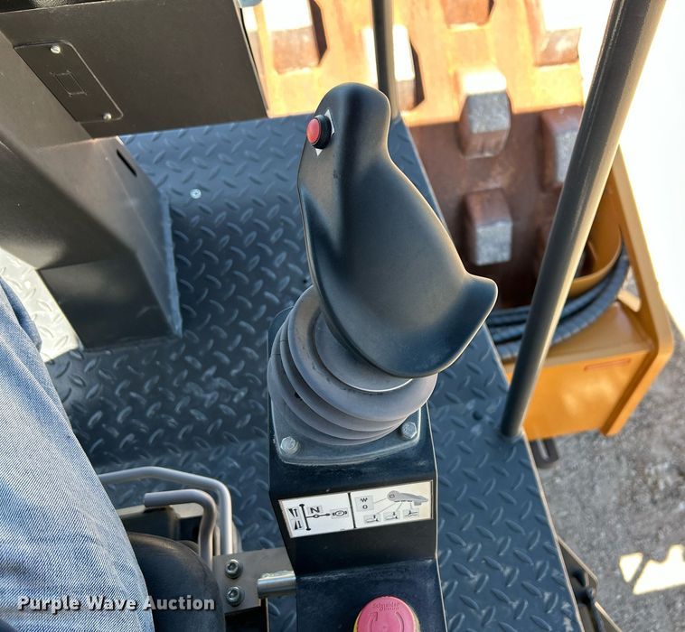 image for item EC1397 2019 Case SV 212D single drum vibratory roller