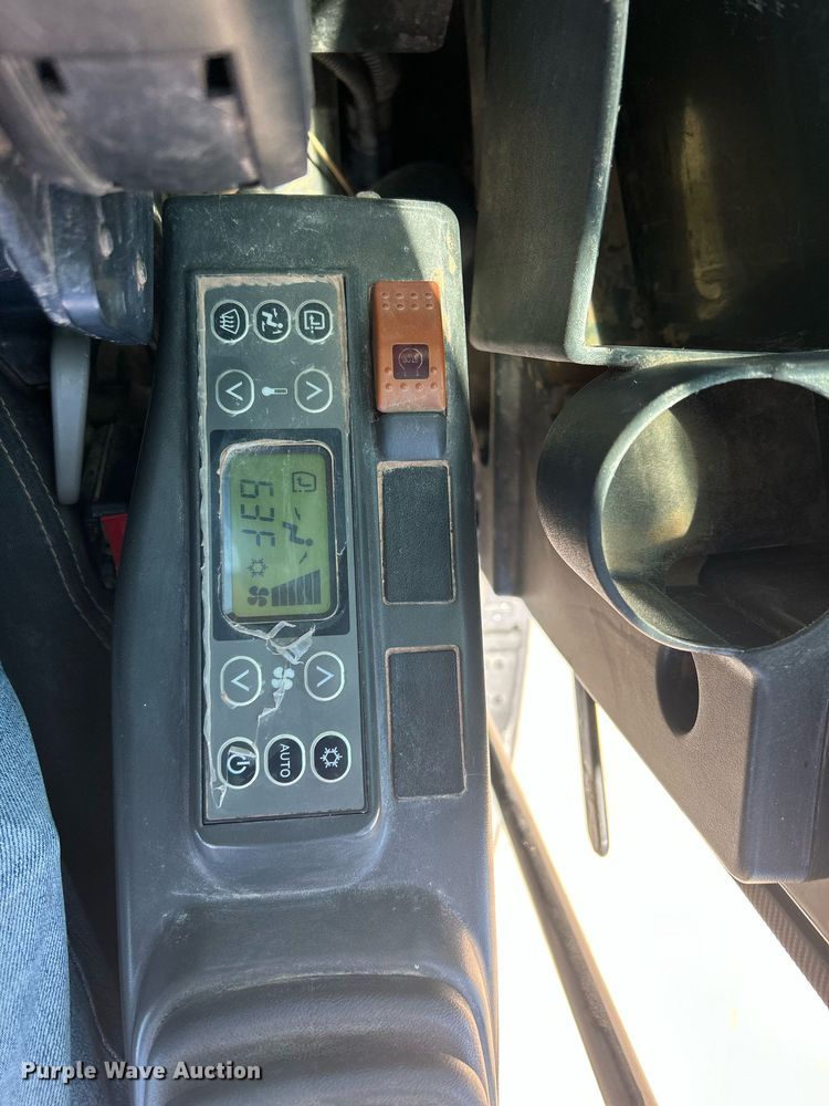 image for item EC1398 2019 Case CX80C mini excavator