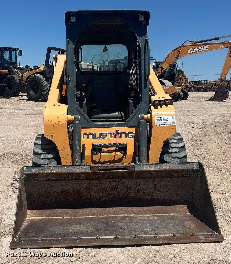 image for item EC1399 Mustang 1900R skid steer loader