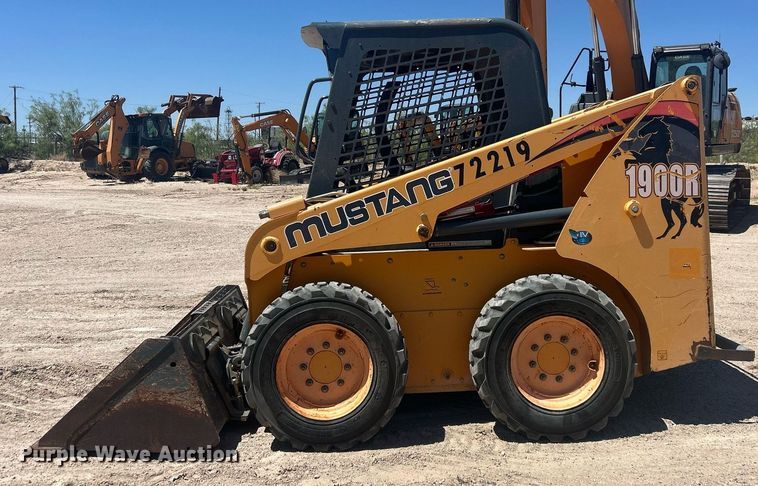 image for item EC1399 Mustang 1900R skid steer loader