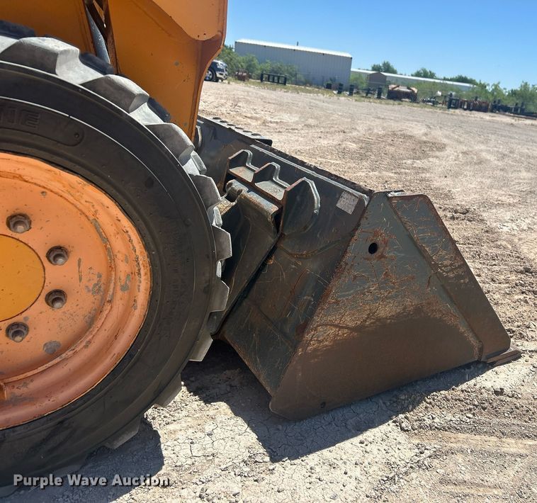 image for item EC1399 Mustang 1900R skid steer loader