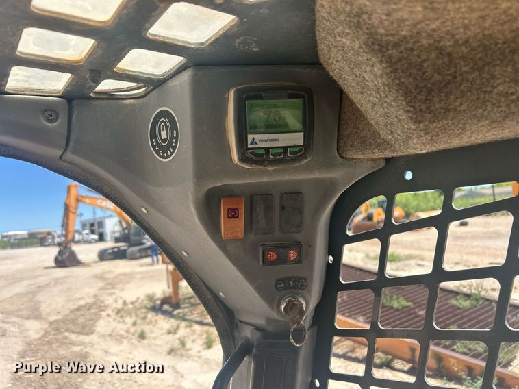 image for item EC1399 Mustang 1900R skid steer loader