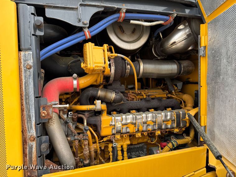 image for item EC3571 2019 John Deere 544L wheel loader