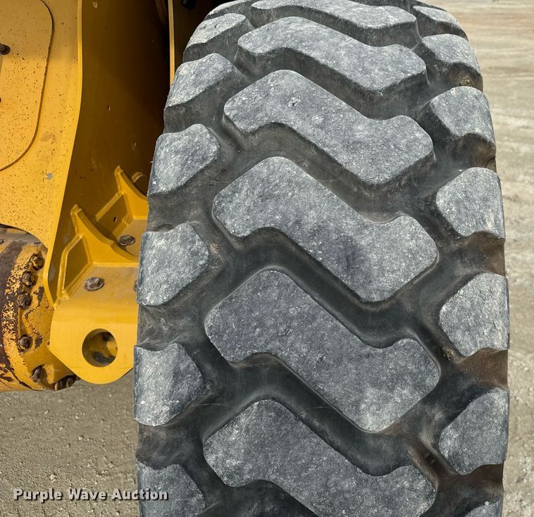 image for item EC3571 2019 John Deere 544L wheel loader