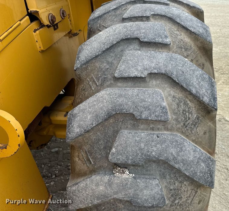 image for item EC3571 2019 John Deere 544L wheel loader