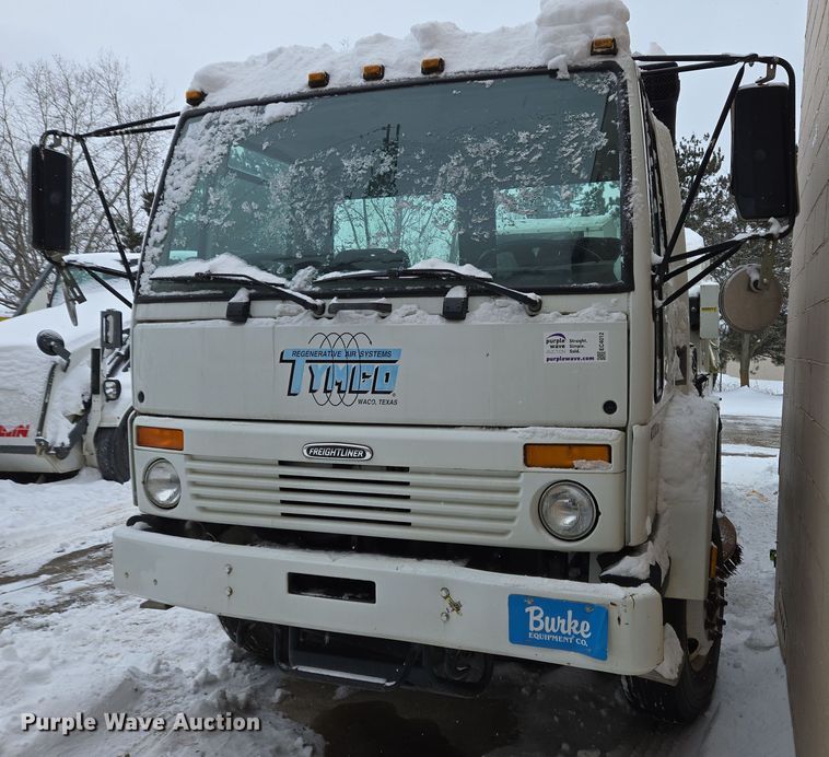 image for item EC4012 2003 Freightliner FC70 street sweeper truck