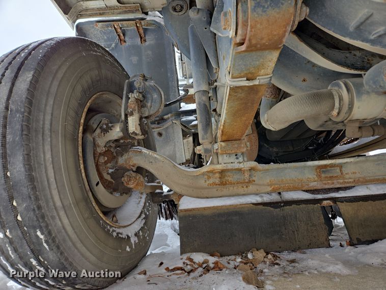 image for item EC4012 2003 Freightliner FC70 street sweeper truck