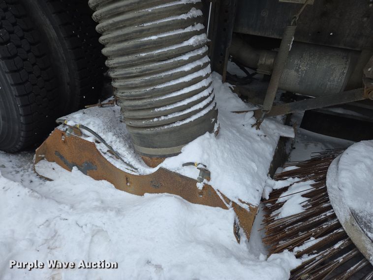 image for item EC4012 2003 Freightliner FC70 street sweeper truck