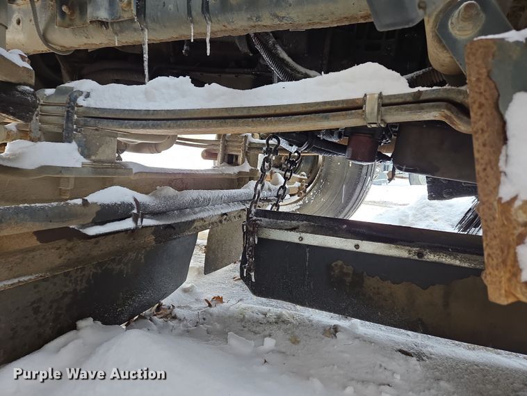 image for item EC4012 2003 Freightliner FC70 street sweeper truck