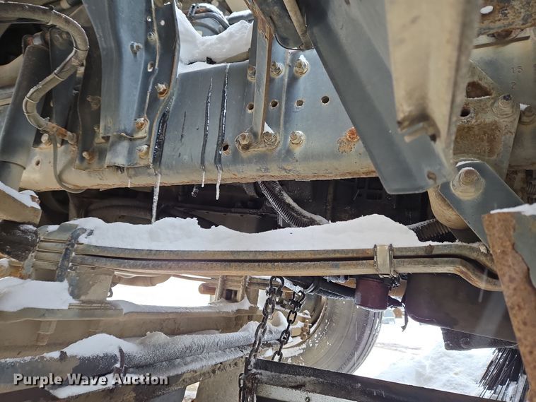 image for item EC4012 2003 Freightliner FC70 street sweeper truck