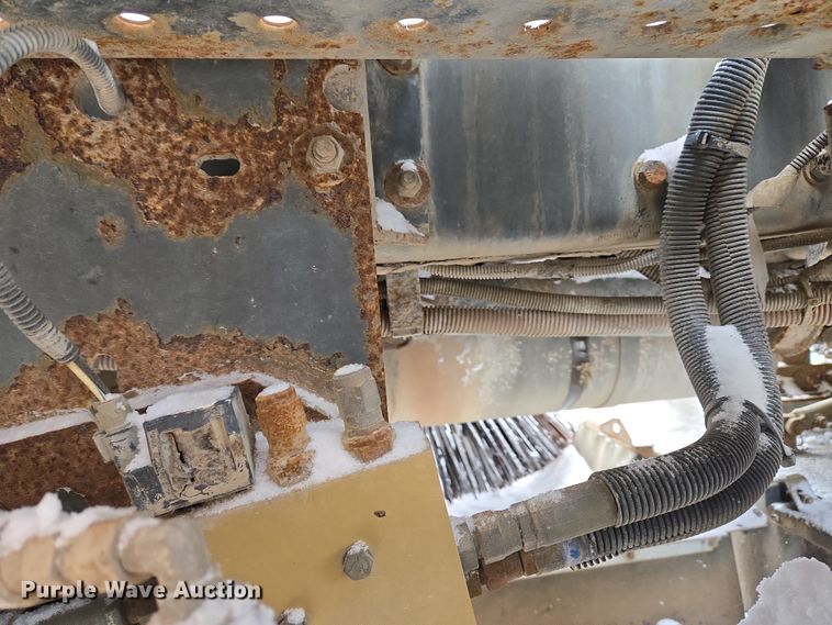 image for item EC4012 2003 Freightliner FC70 street sweeper truck