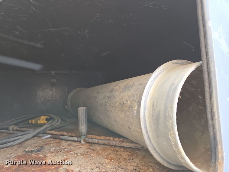 image for item EC4012 2003 Freightliner FC70 street sweeper truck