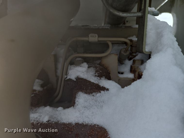 image for item EC4012 2003 Freightliner FC70 street sweeper truck