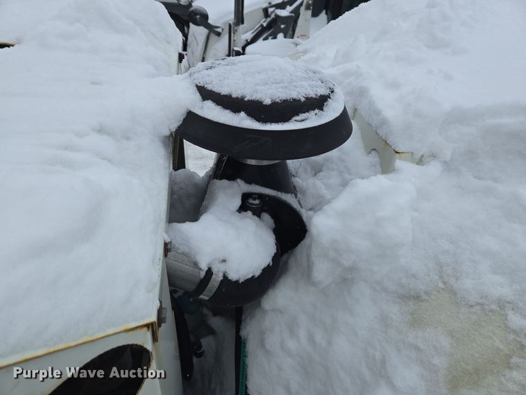 image for item EC4012 2003 Freightliner FC70 street sweeper truck