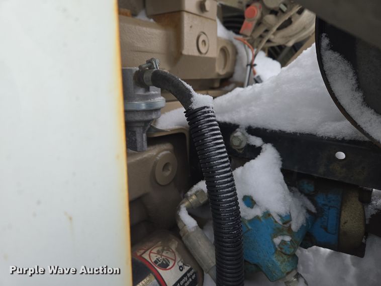 image for item EC4012 2003 Freightliner FC70 street sweeper truck