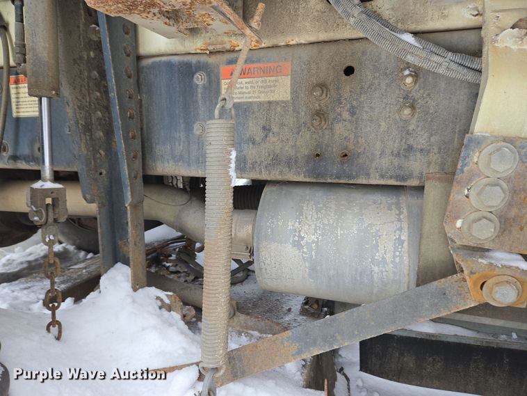 image for item EC4012 2003 Freightliner FC70 street sweeper truck