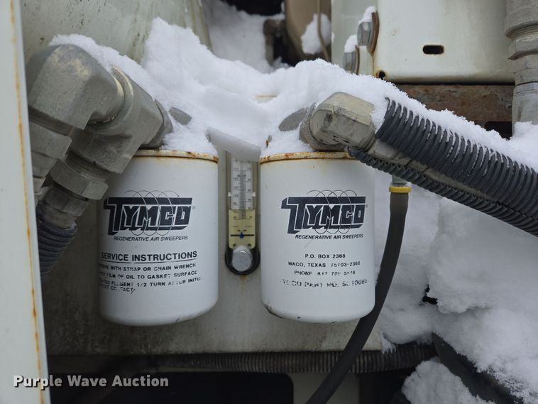 image for item EC4012 2003 Freightliner FC70 street sweeper truck