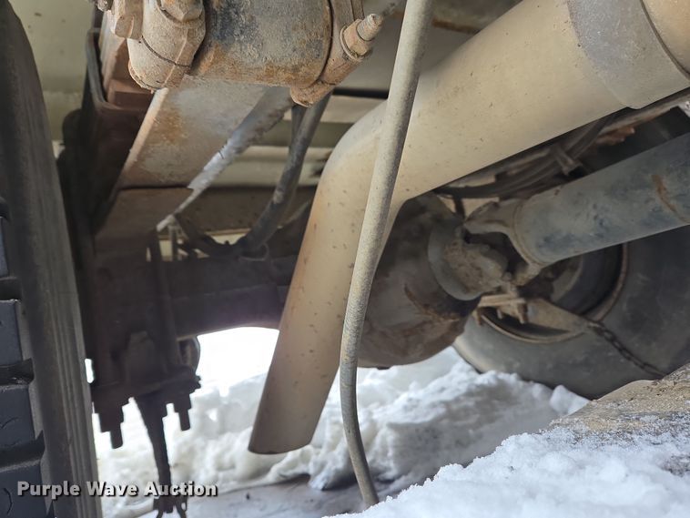 image for item EC4012 2003 Freightliner FC70 street sweeper truck