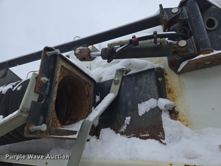 image for item EC4012 2003 Freightliner FC70 street sweeper truck