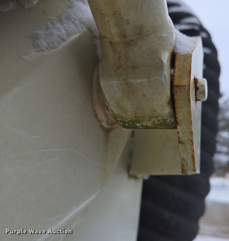 image for item EC4012 2003 Freightliner FC70 street sweeper truck