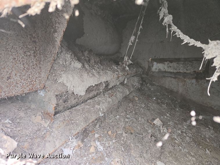 image for item EC4012 2003 Freightliner FC70 street sweeper truck