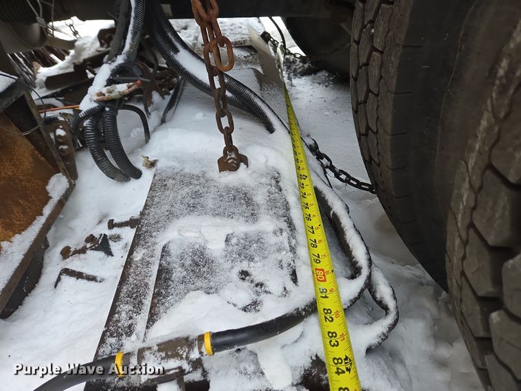 image for item EC4012 2003 Freightliner FC70 street sweeper truck